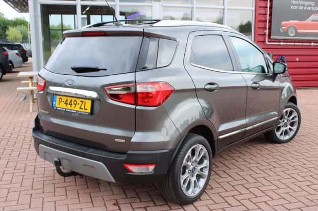 Ford EcoSport (2018) thumbnail 2