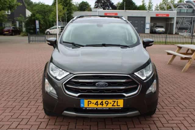 Ford EcoSport (2018) thumbnail 3