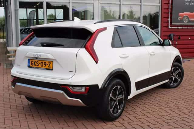 Kia Niro (2024) thumbnail 2
