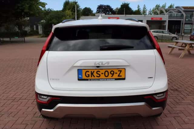 Kia Niro (2024) thumbnail 4
