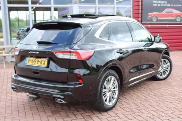 Ford Kuga (2021) thumbnail 2