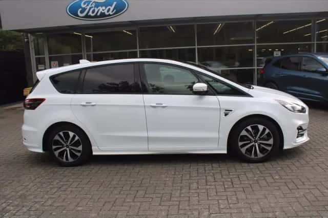 Ford S-Max (2023) thumbnail 3