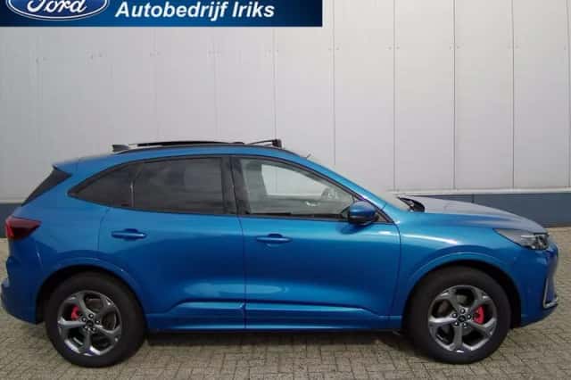 Ford Kuga (2024) thumbnail 4