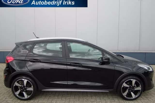 Ford Fiesta (2020) thumbnail 3