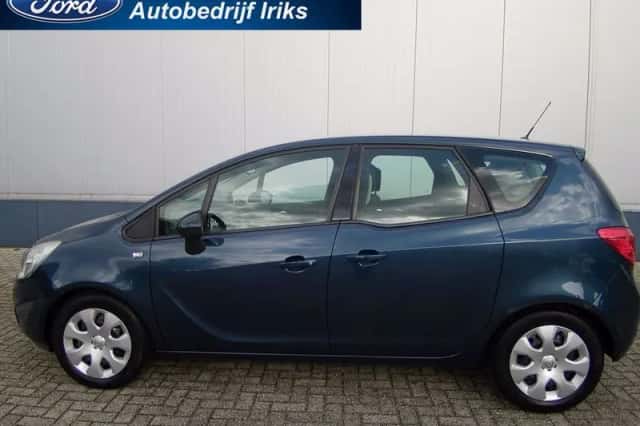 Opel Meriva (2013) thumbnail 3