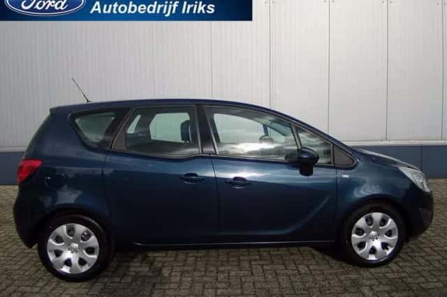 Opel Meriva (2013) thumbnail 4