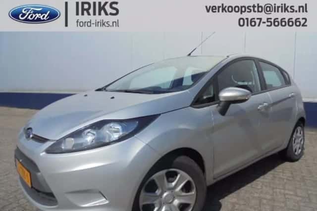 Ford Fiesta (2012) thumbnail 1