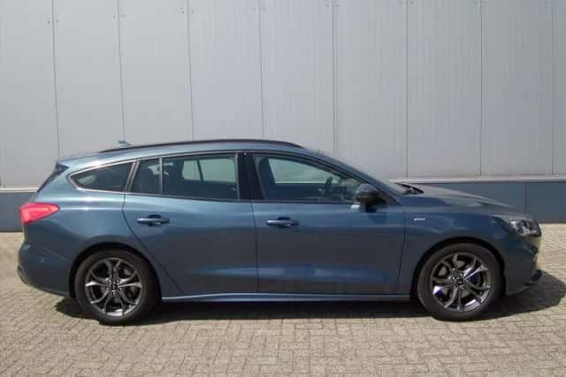 Ford Focus (2019) thumbnail 4