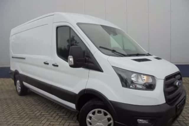 Ford Transit (2024) thumbnail 2