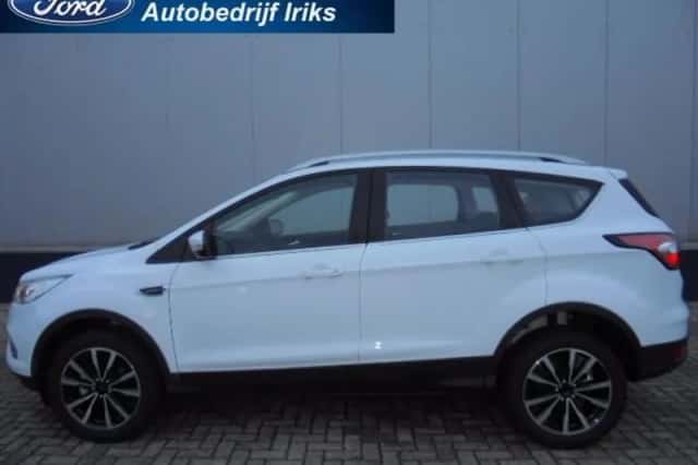 Ford Kuga (2019) thumbnail 4