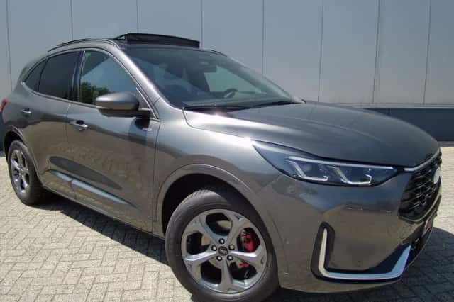 Ford Kuga (2025) thumbnail 2