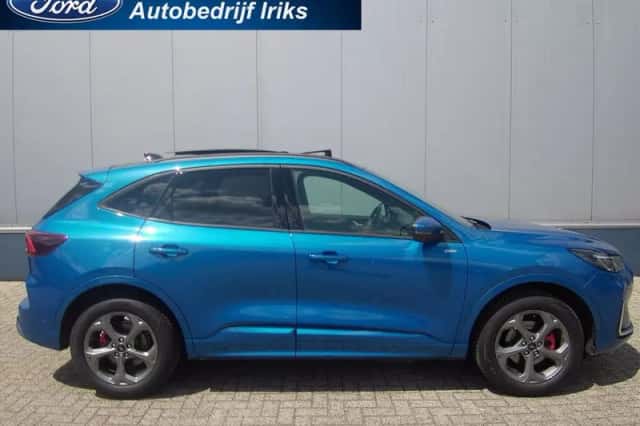 Ford Kuga (2025) thumbnail 3