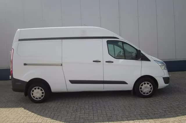Ford Transit (2015) thumbnail 6
