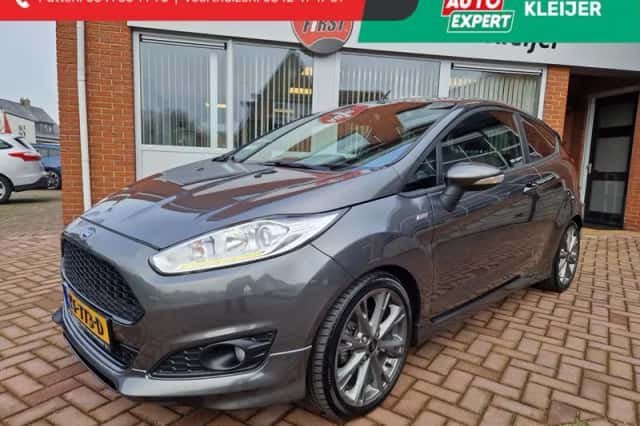 Ford Fiesta (2016) thumbnail 1