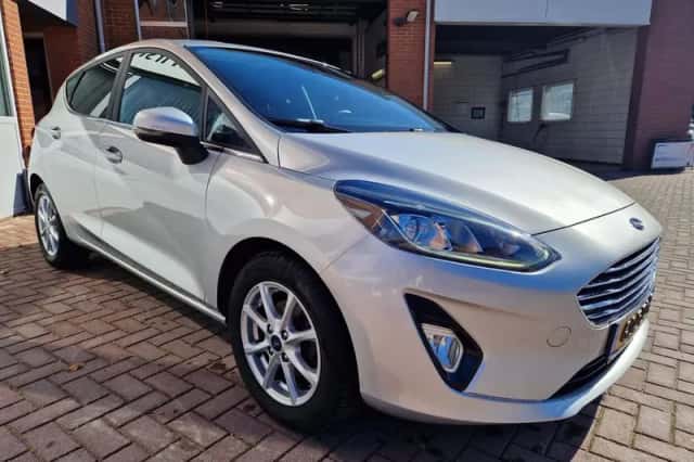 Ford Fiesta (2021) thumbnail 4