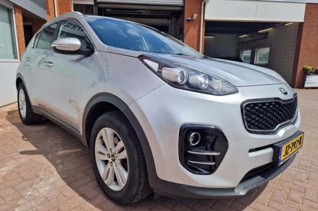 Kia Sportage (2016) thumbnail 4