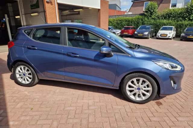 Ford Fiesta (2019) thumbnail 5