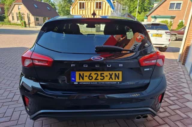 Ford Focus (2022) thumbnail 6