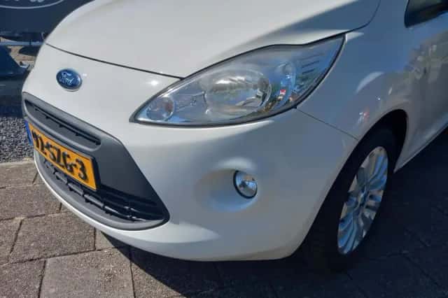 Ford Ka (2012) thumbnail 3