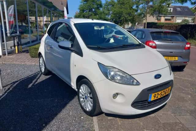 Ford Ka (2012) thumbnail 5