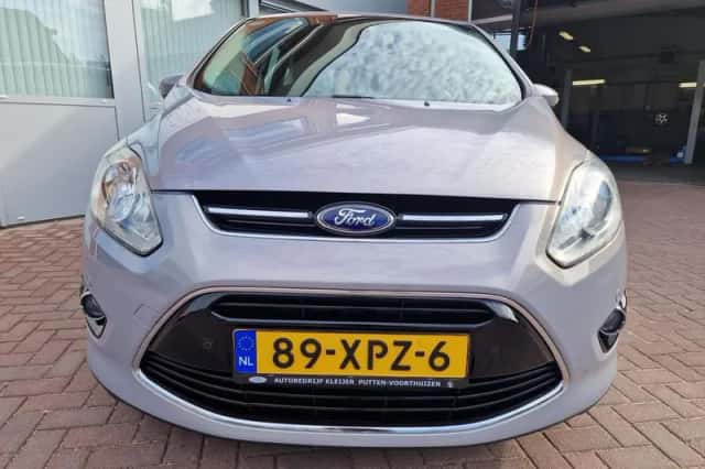 Ford C-Max (2012) thumbnail 3