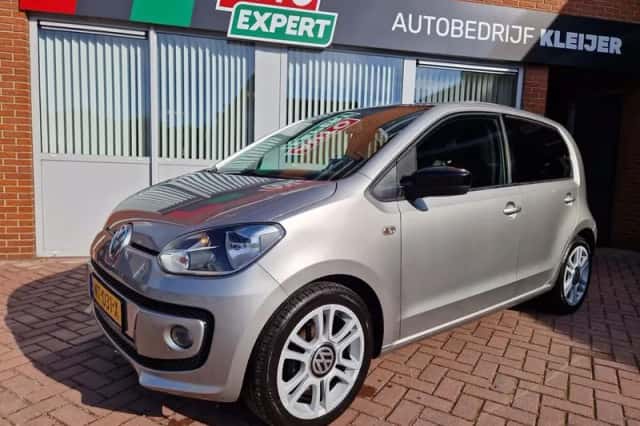 Volkswagen Up! (2014) thumbnail 3