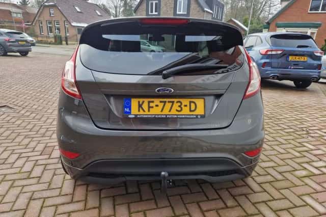 Ford Fiesta (2016) thumbnail 6