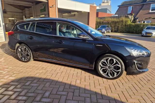 Ford Focus (2021) thumbnail 5