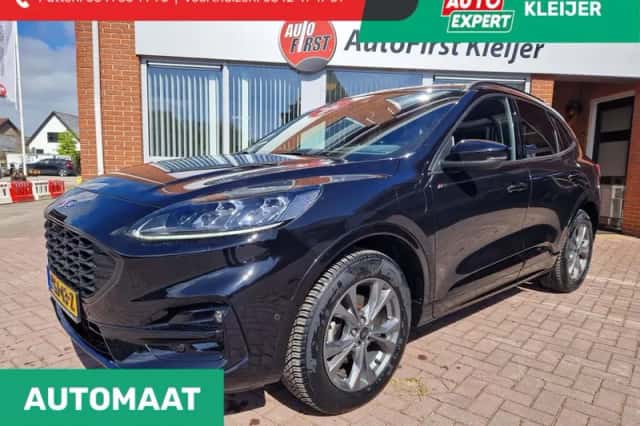 Ford Kuga (2023) thumbnail 1