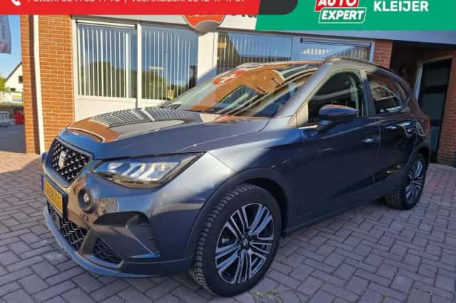 SEAT Arona (2023) thumbnail 1