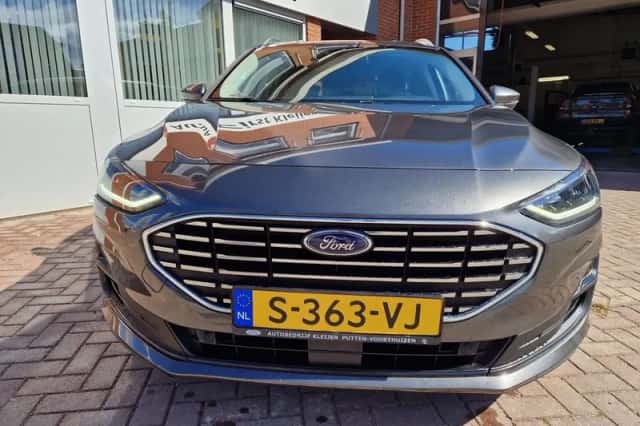 Ford Focus (2023) thumbnail 3