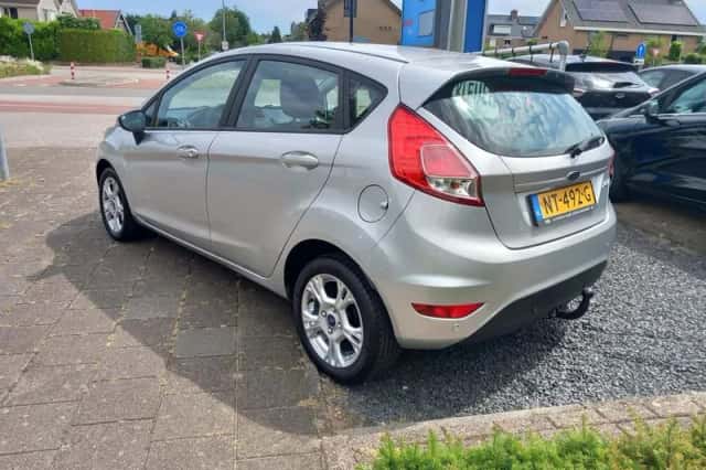 Ford Fiesta (2017) thumbnail 6