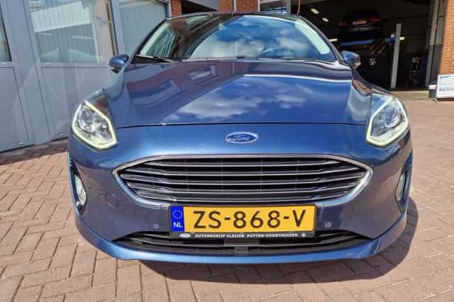 Ford Fiesta (2019) thumbnail 3