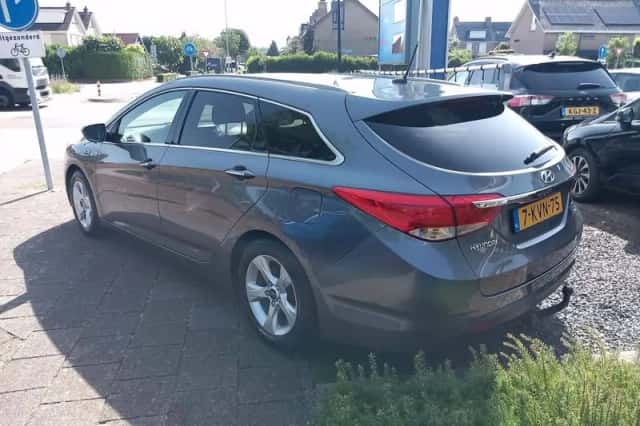 Hyundai i40 (2013) thumbnail 6