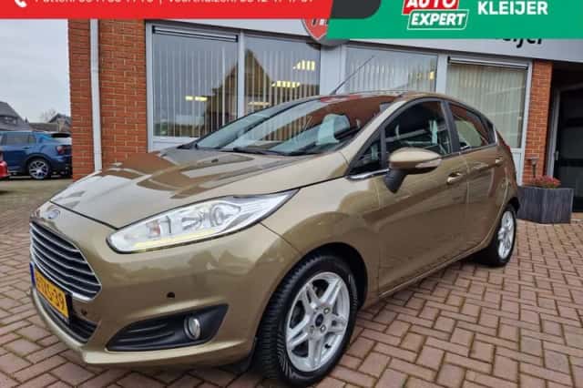 Ford Fiesta (2014) thumbnail 1