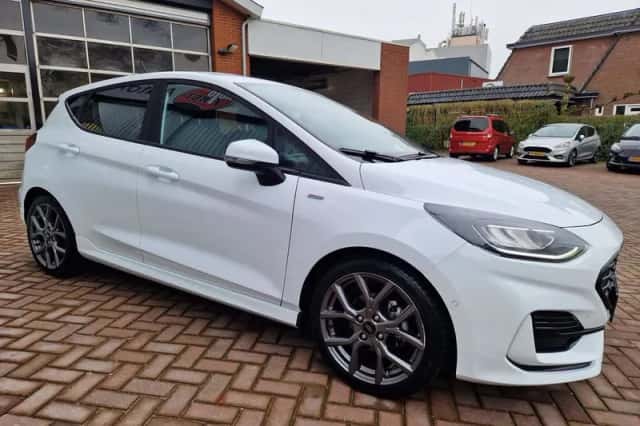 Ford Fiesta (2023) thumbnail 4