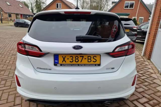 Ford Fiesta (2023) thumbnail 5