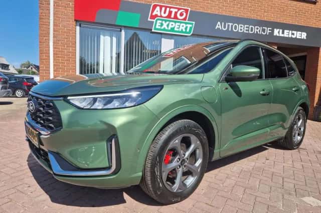 Ford Kuga (2024) thumbnail 3