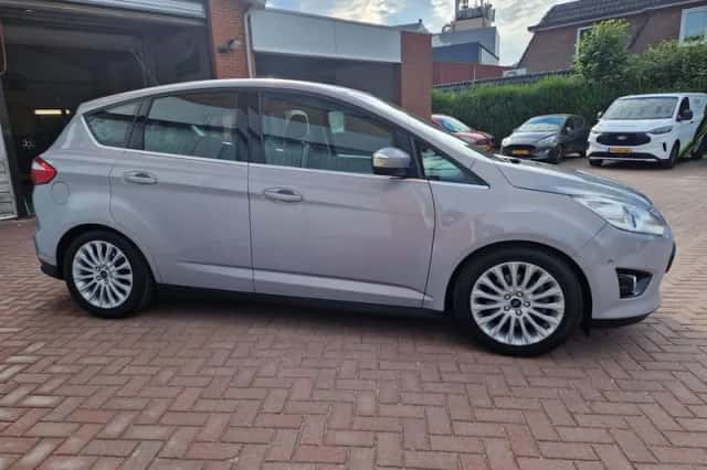 Ford C-Max (2012) thumbnail 5