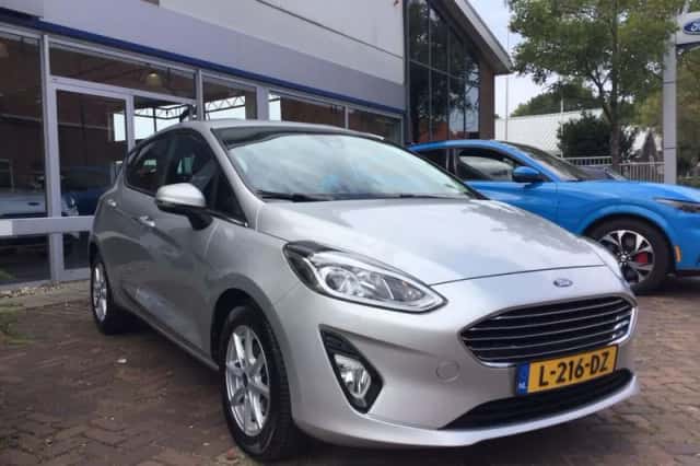 Ford Fiesta (2021) thumbnail 2