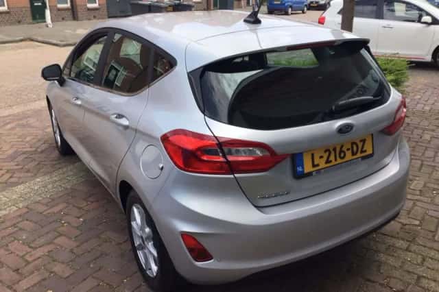 Ford Fiesta (2021) thumbnail 3