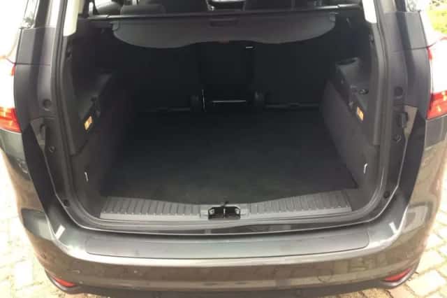 Ford Grand C-max (2016) thumbnail 4