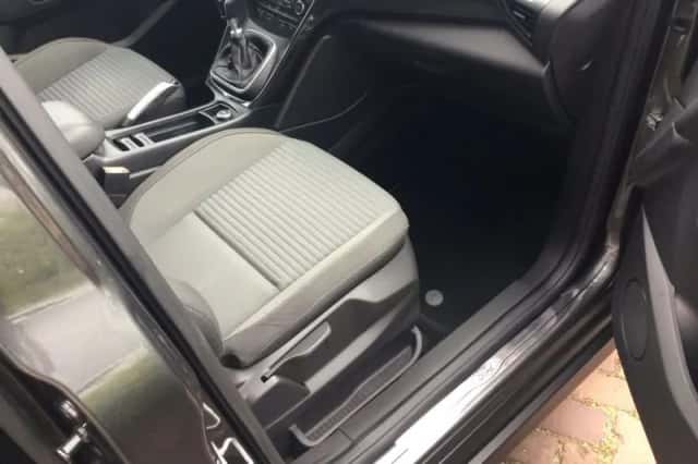 Ford Grand C-max (2016) thumbnail 6