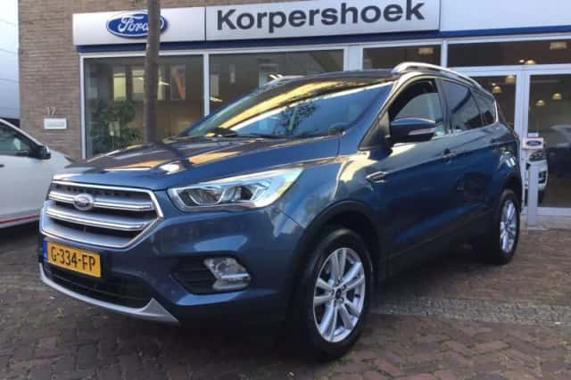 Ford Kuga (2019) thumbnail 1