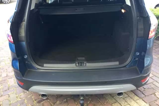 Ford Kuga (2019) thumbnail 4