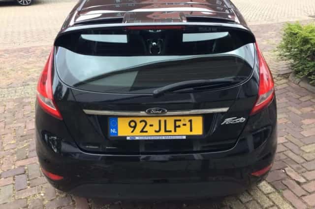 Ford Fiesta (2009) thumbnail 4