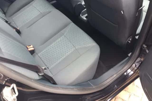 Ford Fiesta (2009) thumbnail 6