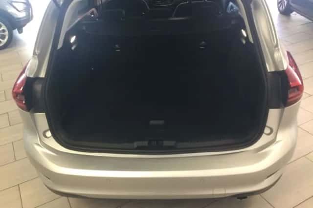 Ford Focus (2024) thumbnail 4