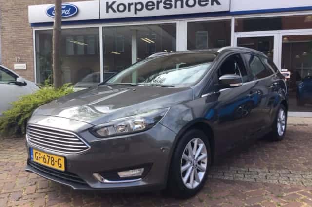 Ford Focus (2015) thumbnail 1