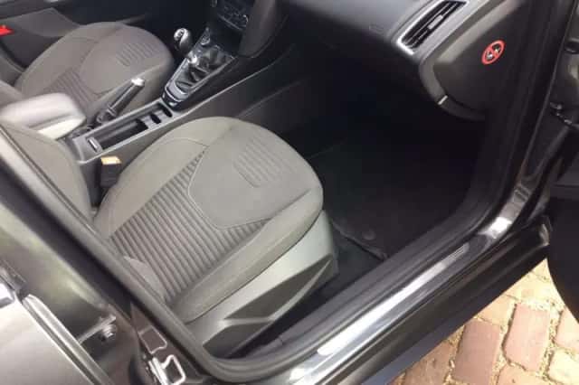 Ford Focus (2015) thumbnail 5